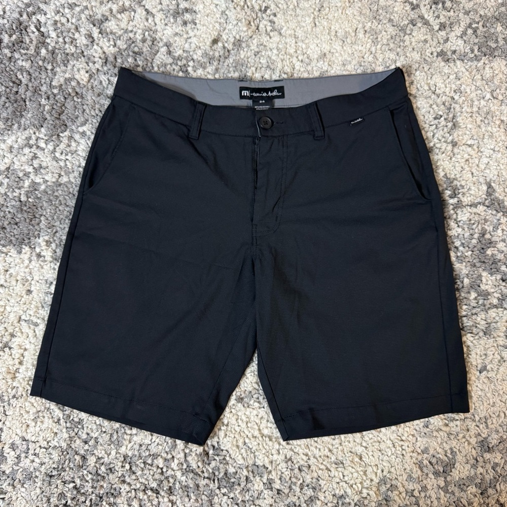 Travis Mathew, Mens Golf Athletic Shorts in Black with 9In Inseam, US Size: 34
